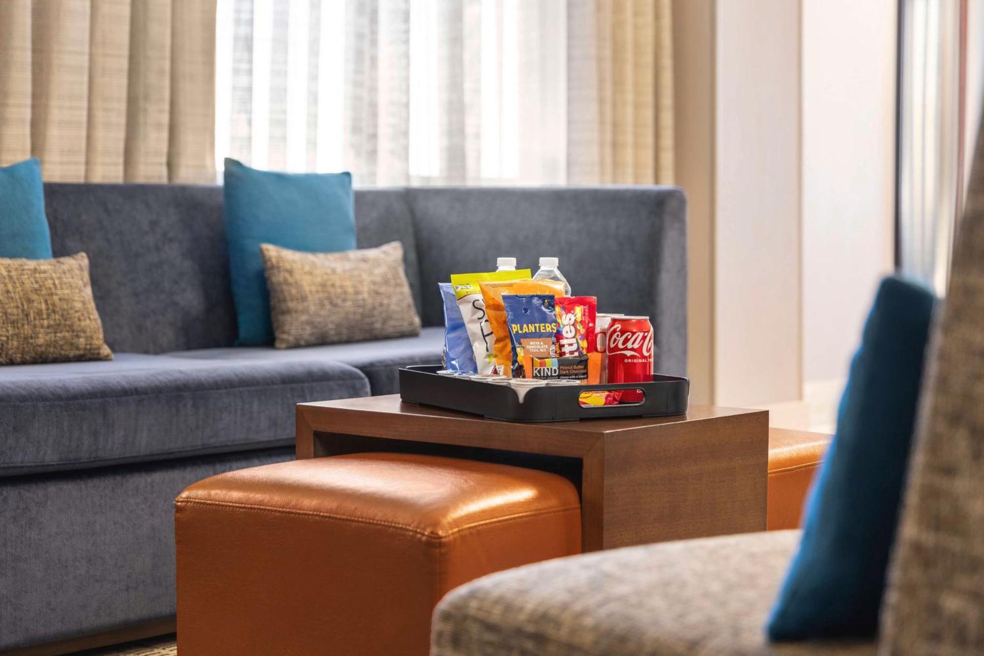 Embassy By Hilton Kansas Overland Park