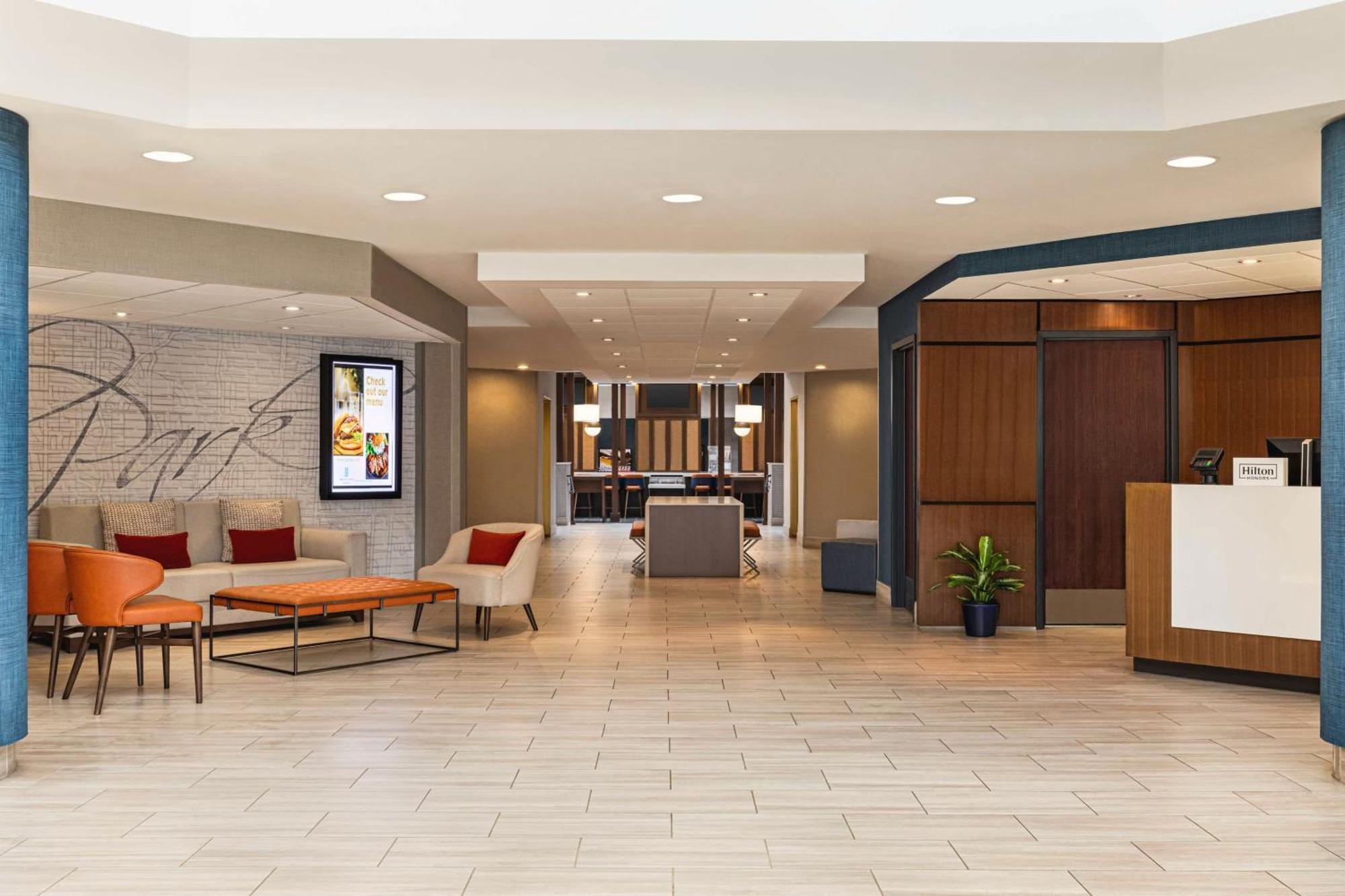 Hotel Embassy By Hilton Kansas 3*