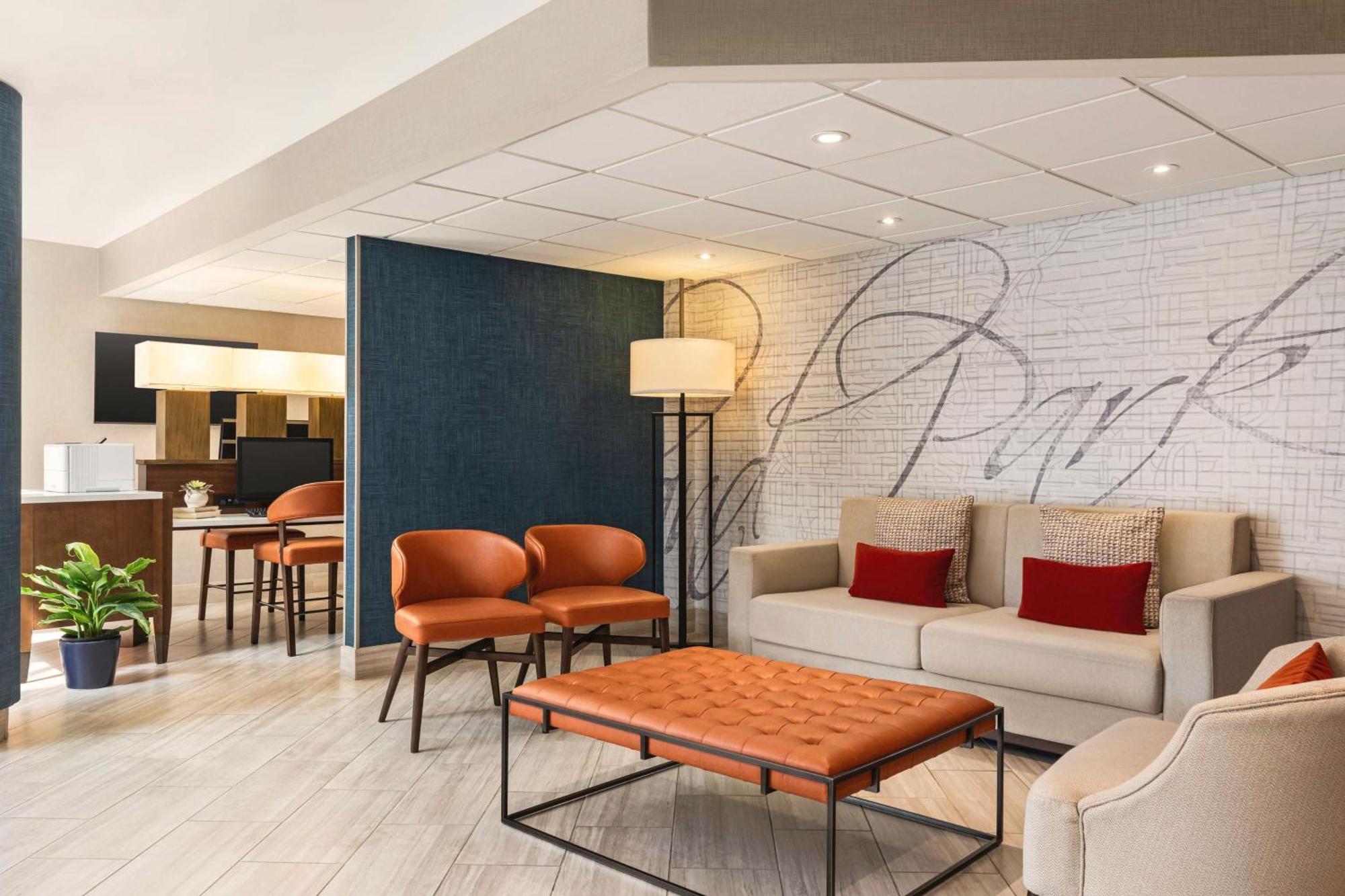 Hotel Embassy By Hilton Kansas Overland Park
