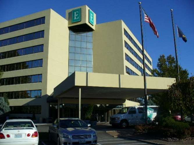 Embassy By Hilton Kansas Overland Park